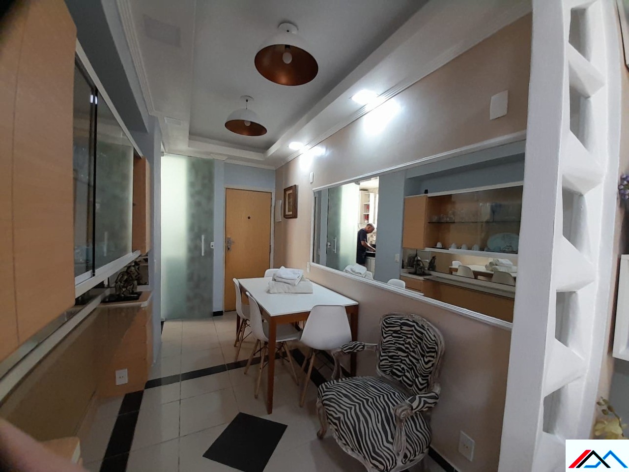 Conheça Foto 01 do imóvel - Apartamento à venda Avenida Nossa Senhora de Copacabana, Copacabana, Rio de Janeiro - R$ 920.000 - AP01852 - 2 Foto 01 - 2
