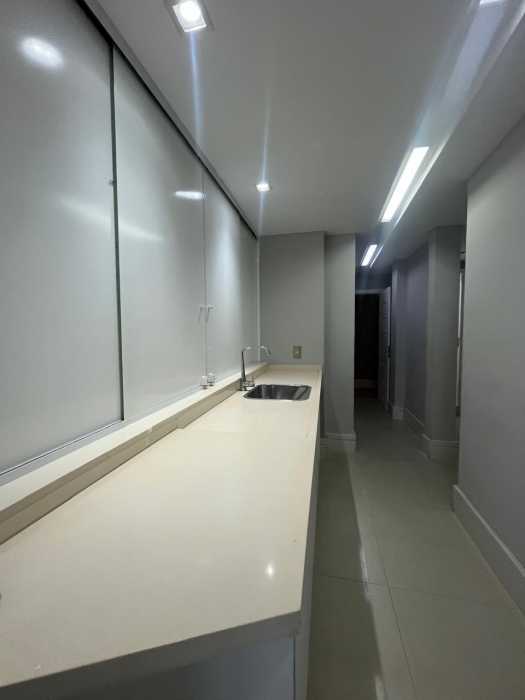 Conheça 18a6a3b1-7368-4160-921f-8776ac do imóvel - Apartamento à venda Avenida Atlântica, Copacabana, Rio de Janeiro - R$ 4.400.000 - AIAP30047 - 26 18a6a3b1-7368-4160-921f-8776ac - 26