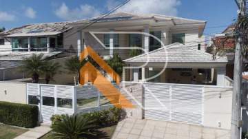 Imperdível - À venda casa espetacular com 05 quartos, 500 m2 de área construída e 600 m2 de terreno, em Camboinhas - Região Oceânica de Niterói - Rj. - NTCA50005