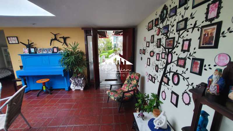 5cca6a05-50dc-4f57-96f1-da3822 - 4