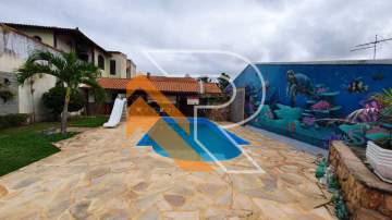 Ótima localização - À venda casa alto padrão,720 m² de terreno e 561m² de área construída em Piratininga, Região Oceânica de Niterói- RJ. - NTCA70001