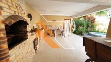 À venda casa triplex em Camboinhas, Região Oceânica de Niterói - RJ. - NTCA60003