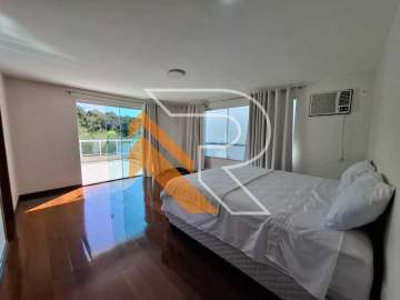 Ótima localização - À venda Casa com 08 quartos, sendo 6 suítes em Itaipu, Região Oceânica de Niterói - RJ. - NTCA80003