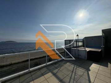 Ótima localização - À venda cobertura linear com 03 suítes, na praia de Piratininga, Região Oceânica de Niterói - RJ. - NTCO30019