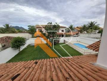 Ótima localização - À Venda Casa 03 quartos em Camboinhas, Região Ocêanica- Niterói, RJ - NTCA30039