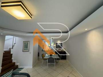 Ótima localização - À venda casa duplex com 3 quartos, em Itaipu, Região Oceânica De Niterói RJ - NTCN30028