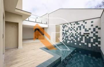 Ótima localização - À Venda Casa Duplex de 03 Quartos em Camboinhas, Região Oceânica, Niterói- RJ. - NTCA30041