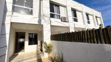 Ótima localização - Aluguel de Casa duplex com 2 quartos em Engenho do Mato, Região Oceânica de Niterói - RJ - NTCA20006