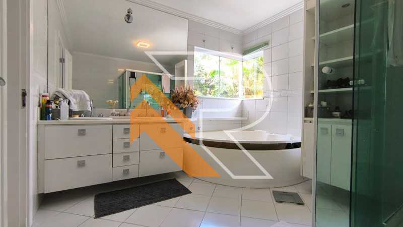 25 WhatsApp Image 2025-10-07 a - 25