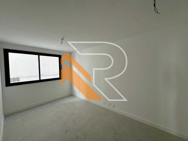 WhatsApp Image 2025-11-13 at 1 - 12