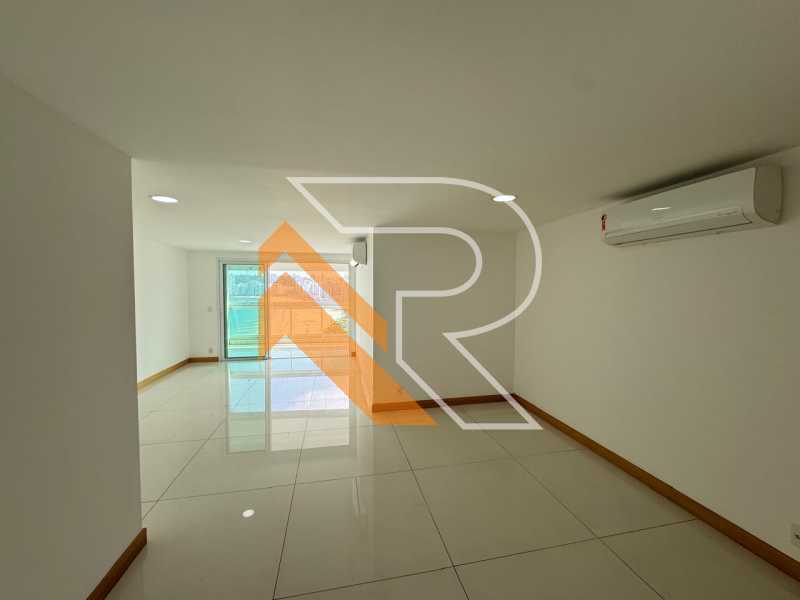 WhatsApp Image 2025-11-18 at 1 - 4