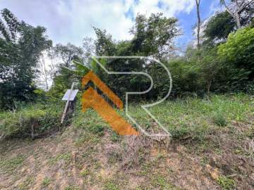 Ótima localização - À venda terreno de 970 m² em aclive, dentro de condomínio de alto padrão em Itaipu, Região Oceânica de Niterói, RJ. - NTTR00013 Ótima localização - À venda terreno de 970 m² em aclive, dentro de condomínio de alto padrão em Itaipu, Região Oceânica de Niterói, RJ. - NTTR00013