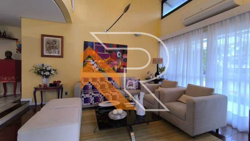 6 WhatsApp Image 2025-11-11 at - 6