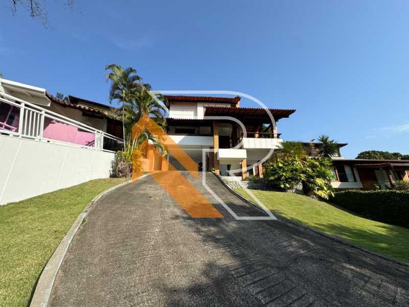 WhatsApp Image 2025-11-25 at 1 - 1