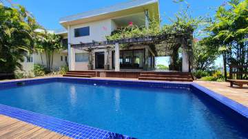 Imperdível - À venda casa de alto padrão com 3 quartos em Piratininga, Região oceânica de Niterói, RJ - NTCA30052