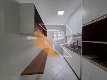 Imperdível - À Venda Casa Duplex 04 Quartos, dentro de condomínio em Itaipu na Região Oceânica- Niterói-RJ. - NTCN40065