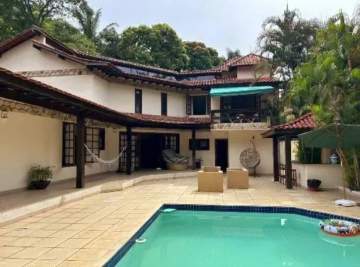 Ótima localização - À Venda Casa linear 04 Quartos em Condomínio, Itaipu- Região Oceânica de Niterói/RJ. - NTCN40067