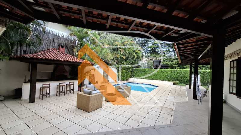 Conheça 22 do imóvel - À Venda Casa linear 04 Quartos em Condomínio, Itaipu- Região Oceânica de Niterói/RJ. - NTCN40067 - 23 22 - 23