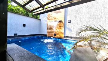 Imperdível - Aluguel e Venda de Casa com 03 quartos dentro de condomínio em Itaipu, Região Oceânica de Niterói, RJ. - NTCN30037