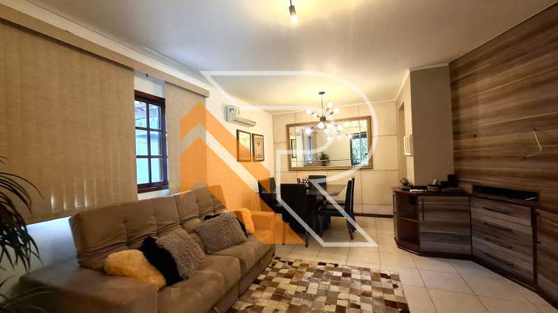 Conheça 3 do imóvel - Aluguel e Venda de Casa com 03 quartos dentro de condomínio em Itaipu, Região Oceânica de Niterói, RJ. - NTCN30037 - 3 3 - 3