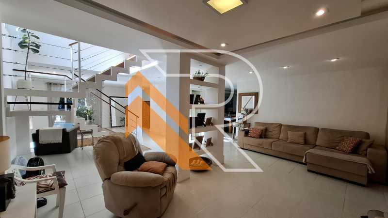Conheça 8 do imóvel - À Venda Casa Duplex de 05 quartos em Itacoatiara, Região Oceânica de Niterói- RJ. - NTCA50024 - 8 8 - 8