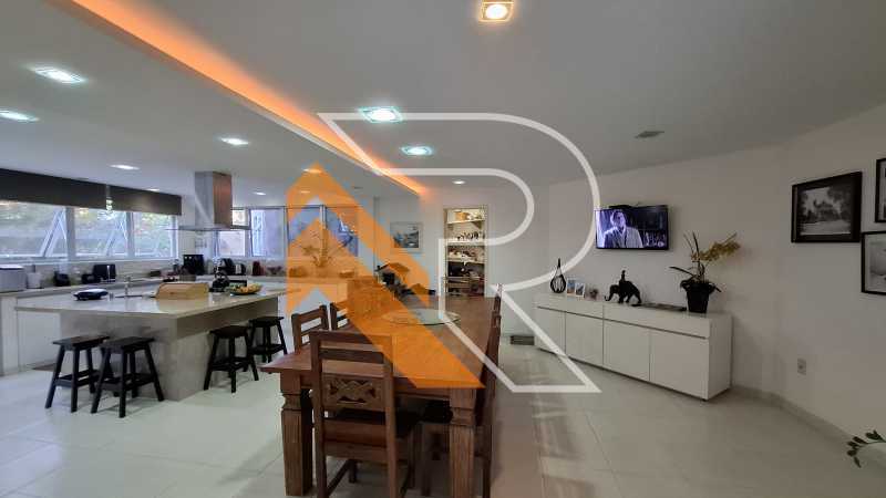 Conheça 10 do imóvel - À Venda Casa Duplex de 05 quartos em Itacoatiara, Região Oceânica de Niterói- RJ. - NTCA50024 - 10 10 - 10