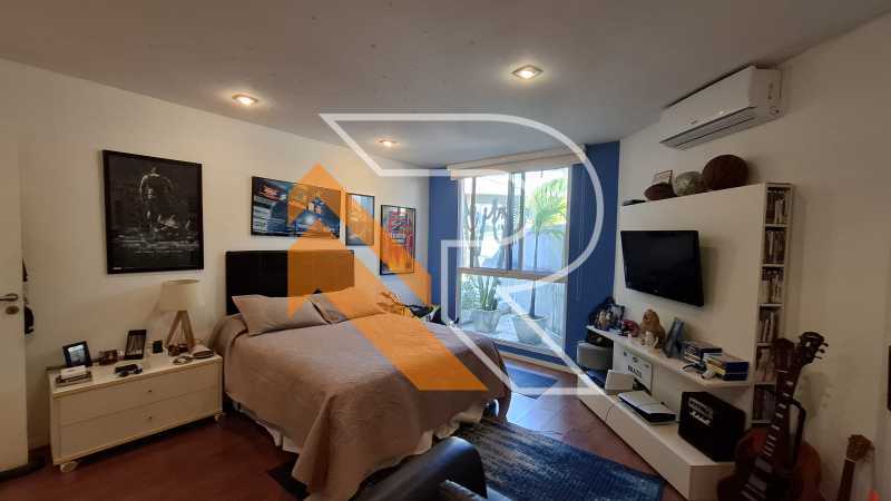 Conheça 26 do imóvel - À Venda Casa Duplex de 05 quartos em Itacoatiara, Região Oceânica de Niterói- RJ. - NTCA50024 - 27 26 - 27