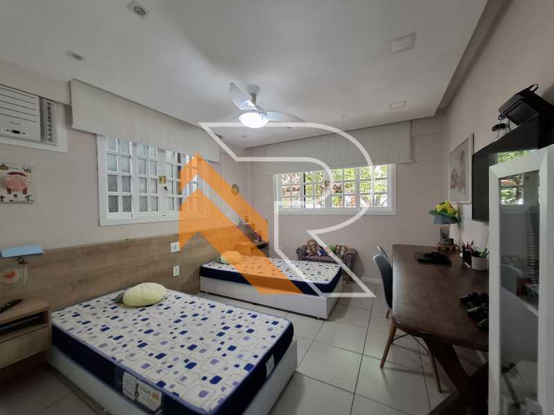 Conheça 8 do imóvel - À Venda casa duplex em Condomínio com 07 quartos, em Itaipu, Região Oceânica de Niterói/RJ. - NTCN70002 - 9 8 - 9