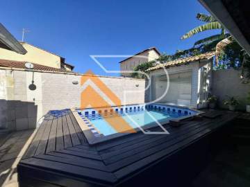 Ótima localização - À Venda Casa com 05 Quartos em Serra Grande, Região Oceânica de Niterói -RJ. - NTCA50025 Ótima localização - À Venda Casa com 05 Quartos em Serra Grande, Região Oceânica de Niterói -RJ. - NTCA50025