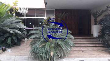 Alto da Boa Vista, junto à Pracinha do Alto. Linda propriedade, cerca de 1.000m² construídos, centro de terreno, 30 vagas, serve para diversas finalidades não-residenciais. - 966-A
