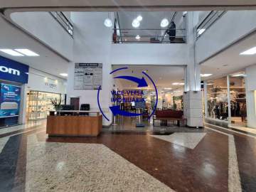 Primeiro piso da galeria - 1