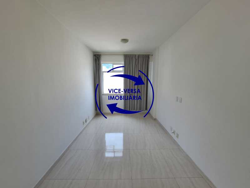 Conheça Sala do imóvel - Próximo Mterô! Rua Conde Bonfim, sala e quarto com dependências completas, garagem, vazio, em ótimo estado. - 1545 - 2 Sala - 2