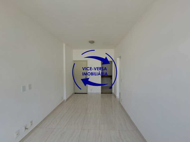 Conheça Sala do imóvel - Próximo Mterô! Rua Conde Bonfim, sala e quarto com dependências completas, garagem, vazio, em ótimo estado. - 1545 - 4 Sala - 4