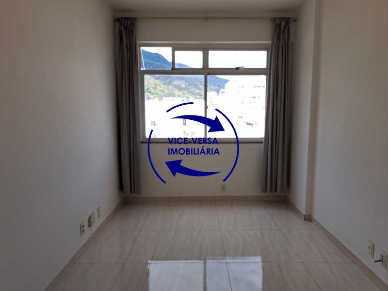 Conheça Sala do imóvel - Próximo Mterô! Rua Conde Bonfim, sala e quarto com dependências completas, garagem, vazio, em ótimo estado. - 1545 - 1 Sala - 1