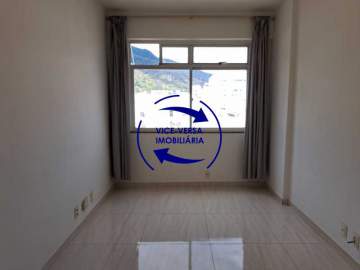Próximo Mterô! Rua Conde Bonfim, sala e quarto com dependências completas, garagem, vazio, em ótimo estado. - 1545 Próximo Mterô! Rua Conde Bonfim, sala e quarto com dependências completas, garagem, vazio, em ótimo estado. - 1545