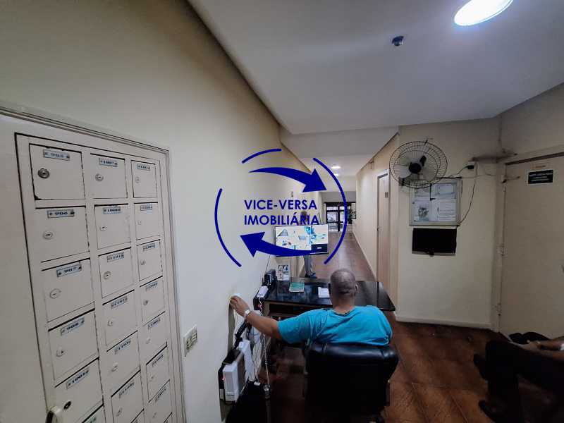 Conheça Portaria do imóvel - Próximo Mterô! Rua Conde Bonfim, sala e quarto com dependências completas, garagem, vazio, em ótimo estado. - 1545 - 28 Portaria - 28