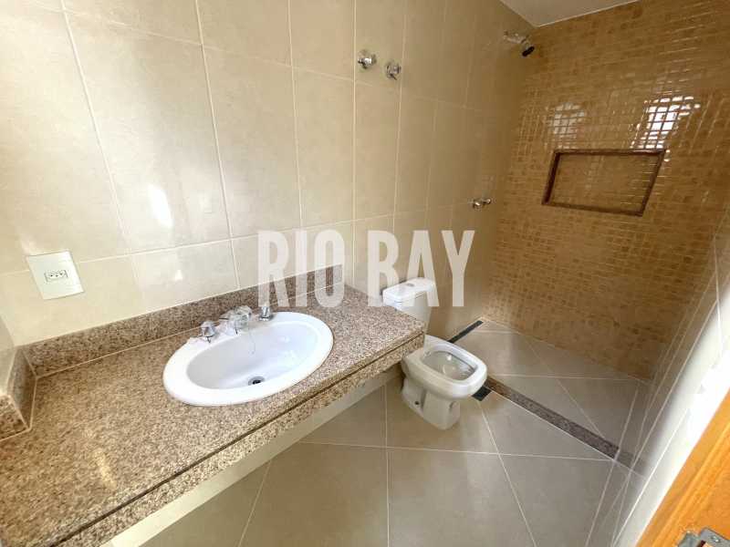RIO BAY 12 - 14