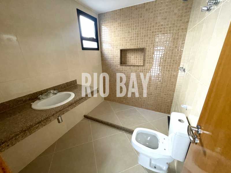 RIO BAY 15 - 17