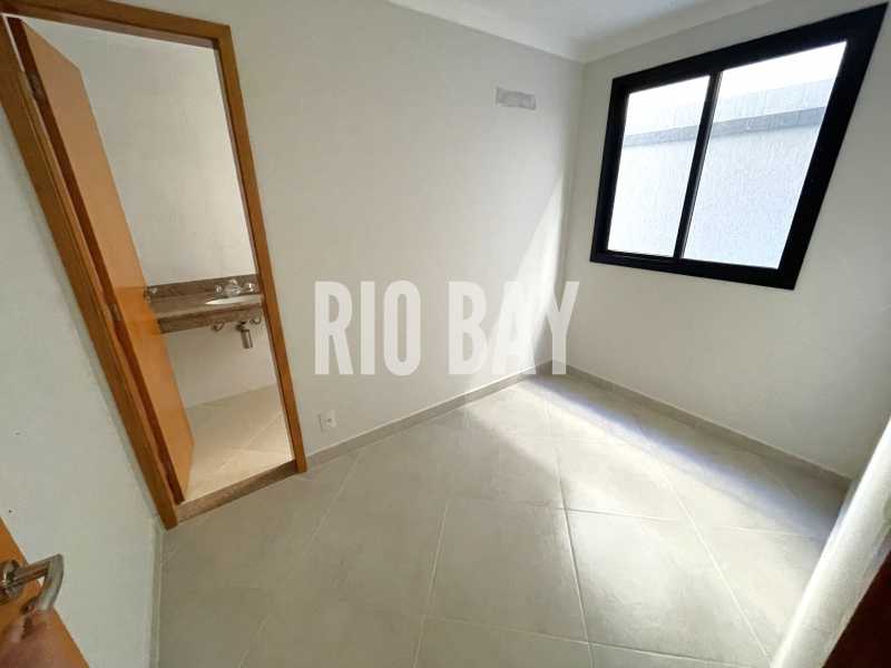 RIO BAY 19 - 21