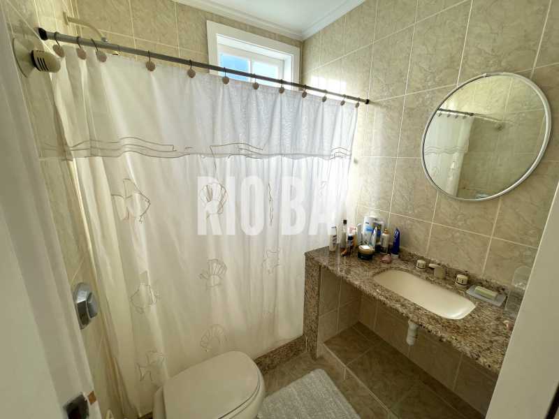 RIO BAY 9 - 9