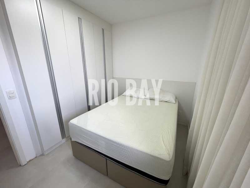 RIO BAY 10 - 12