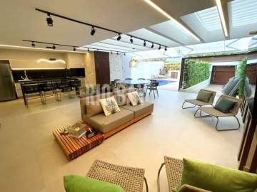 Imperdível - Casa em Condomínio à venda Praça Maria Clara Machado, Barra da Tijuca, Rio de Janeiro - R$ 5.300.000 - RBCN40003