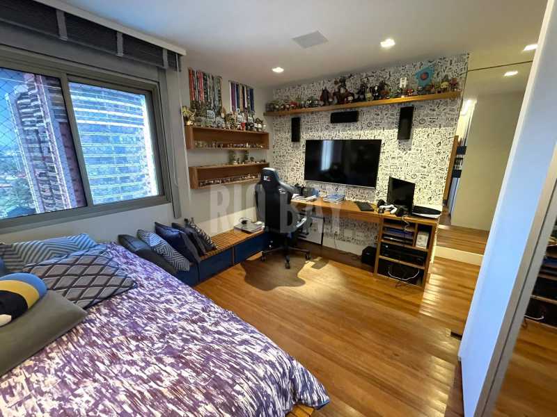 Conheça 21. do imóvel - Apartamento para alugar Praça Antônio Callado, Barra da Tijuca, Rio de Janeiro - R$ 17.500 - RBAP30027 - 21 21. - 21