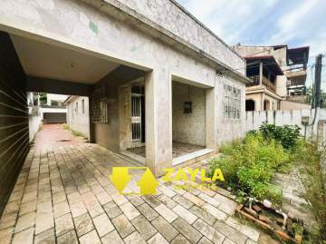 Ótima localização - Casa linear 3 quartos 3 vagas de garagem á venda - Vila da Penha Rj - CA01068