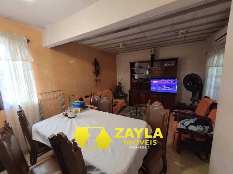 7eafdfab-57d0-4948-8123-8277ff - 3
