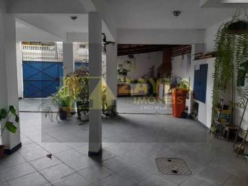Ótima localização - Casa linear 3 quartos suíte varanda 6 vagas de garagem a venda em Vista Alegre RJ - CA00112