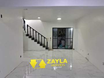 EXCELENTE CASA NO CONDOMÍNIO VALE DAS ACÁCIAS EM VILA VALQUEIRE RJ - CNC00084