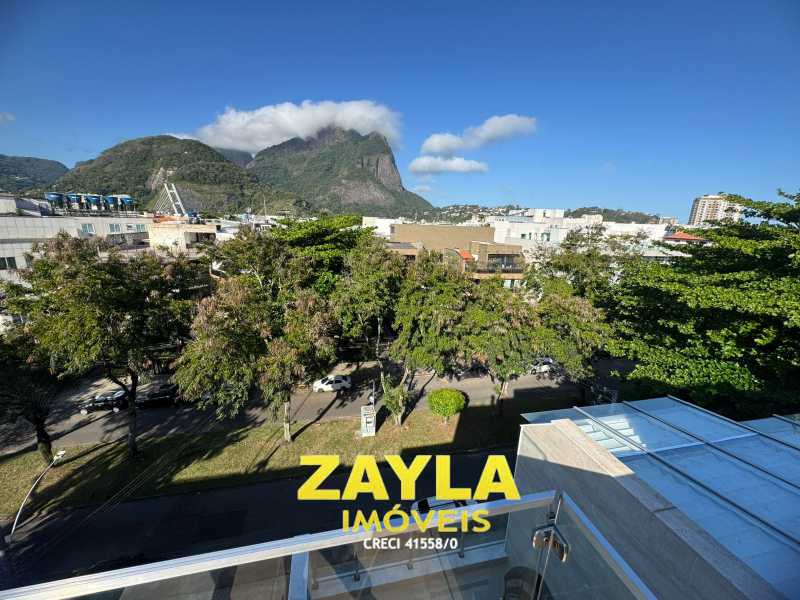 Conheça 18 do imóvel - Cobertura duplex com 3 suítes Vaga na garagem na Barra da Tijuca - Rio de Janeiro, RJ - CBC00035 - 4 18 - 4