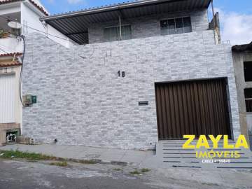 Excelente casa duplex na Pavuna, 5quartos (1 suite), 2 banheiros sociais, sala ampla e arejada, area coberta, churrasqueira, vaga de garagem, Próximo ao metrô. Agende sua visita!! - CAC00176