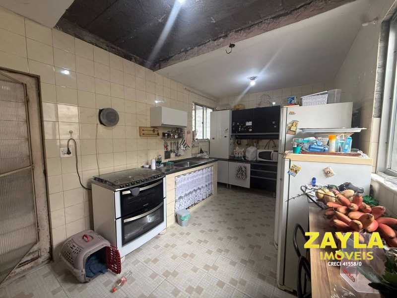 Conheça 4. do imóvel - Ótima oportunidade no Condomínio Bairro Araujo! Casa Linear, 2 quartos, sala, cozinha, dependência e 4 vagas de Garagem !! Agende sua visita!!!! - CAC00183 - 4 4. - 4